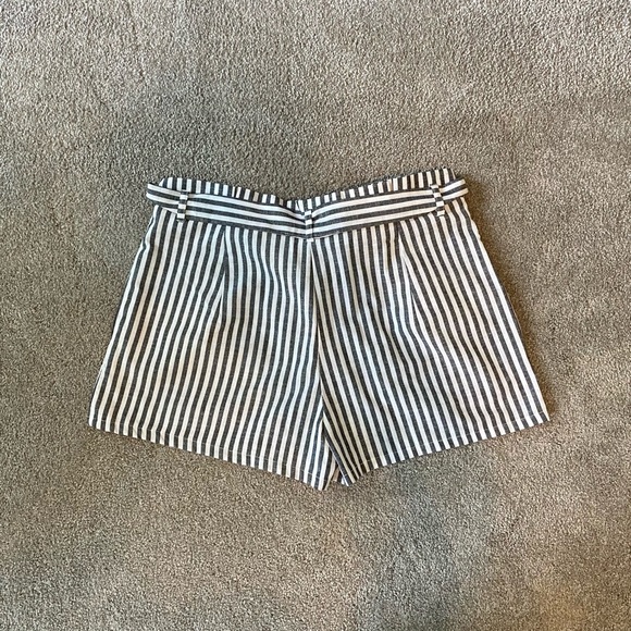 Love Tree Striped Paperbag Shorts - Picture 2 of 5